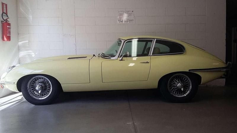 Usata Jaguar E-Type 265 CV (194 kW) 1969 Giallo Coupé