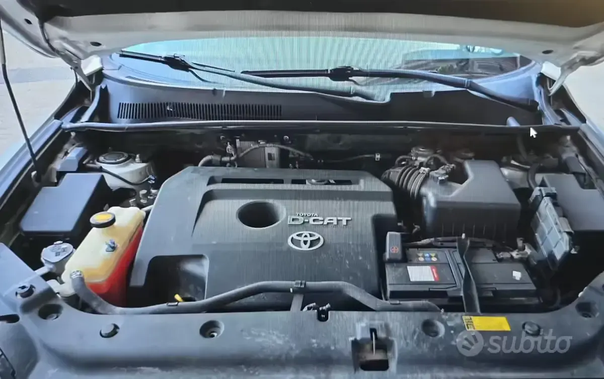Second-hand Toyota RAV4 150 CP (110 kW) 2012 SUV