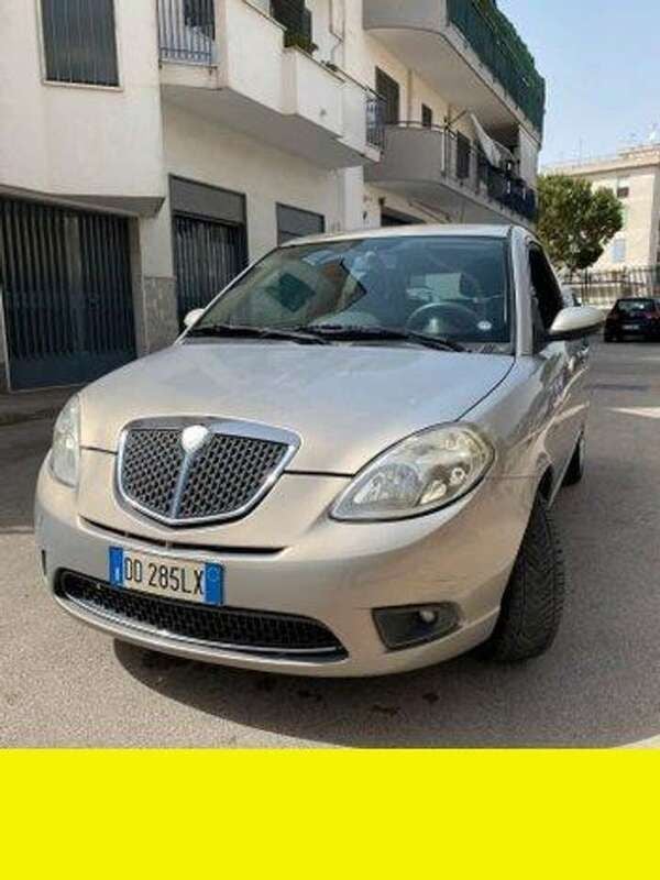 Other Usata 2006 Lancia Ypsilon Due volumi | 3350 € (Buon prezzo) - Immagine 1/4