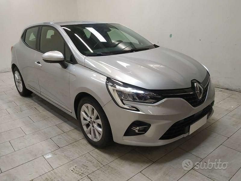 Usado Renault Clio V Zen 86 HP (63 kW) 2020 Prateado Sedan