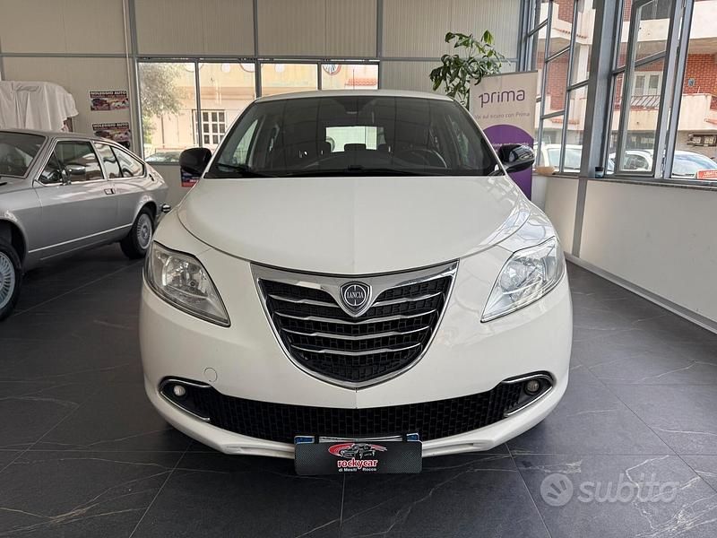 Bianco Usata 2012 Lancia Ypsilon Gold Due volumi | 4900 € (Ottimo prezzo) - Immagine 1/4