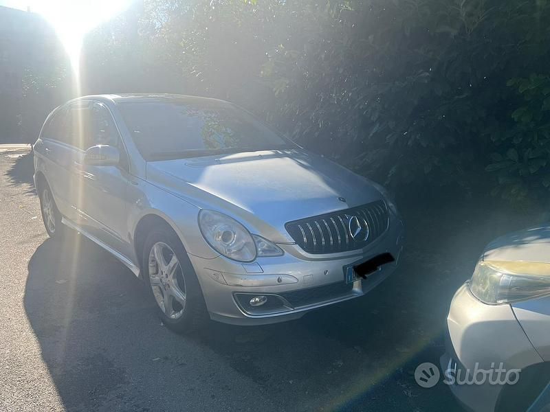 Usata Mercedes R320 224 CV (164 kW) 2008 Grigio Station wagon