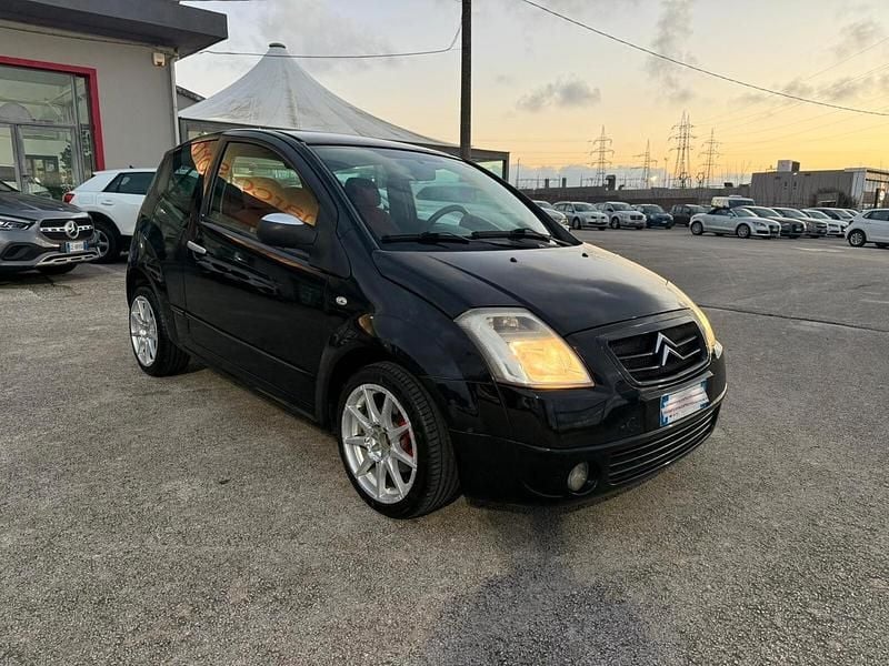 Usata Citroën C2 Exclusive 70 CV (51 kW) 2004 Nero Utilitaria