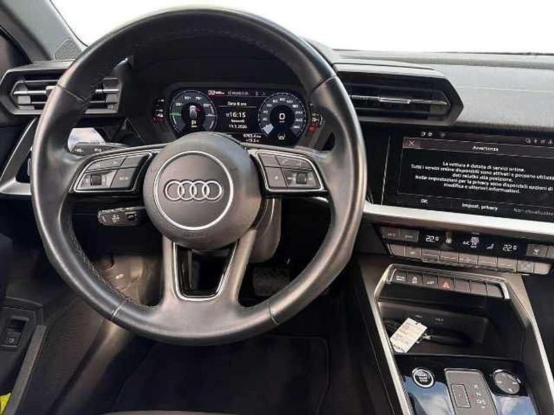 Usata Audi A3 Sportback e-tron Business 204 CV (150 kW) 2022 Grigio Utilitaria