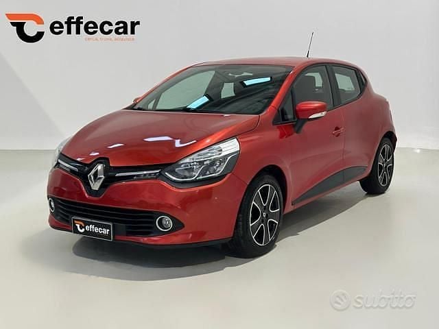 Usata Renault Clio IV 90 CV (66 kW) 2015 Rosso Berlina