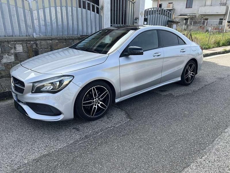 Usata Mercedes CLA220 Premium 177 CV (130 kW) 2017 Argento Berlina