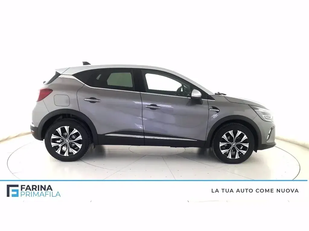 Usado Renault Captur Techno 91 CV (66 kW) 2024 Gris SUV