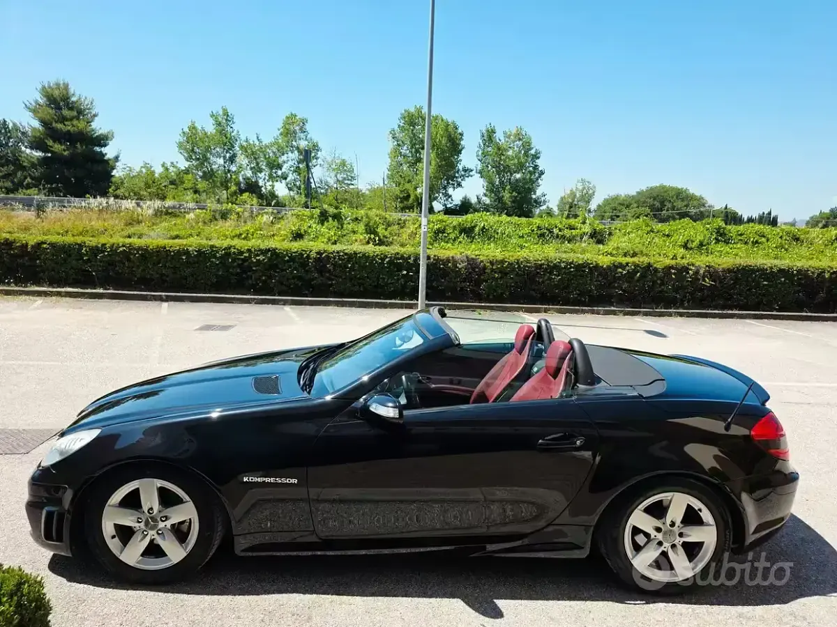 Usata Mercedes SLK200 AMG 163 CV (119 kW) 2004 Nero Cabrio