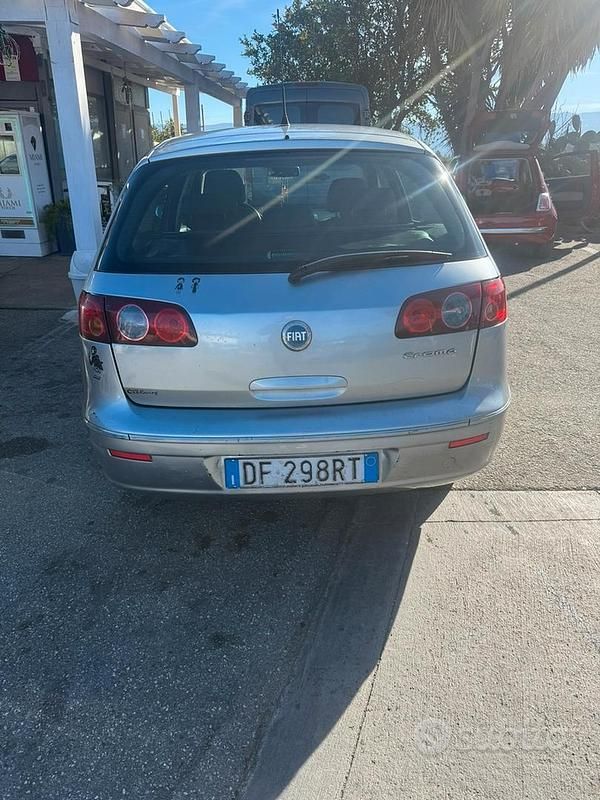 Usata Fiat Croma 120 CV (88 kW) 2005 Grigio Station wagon