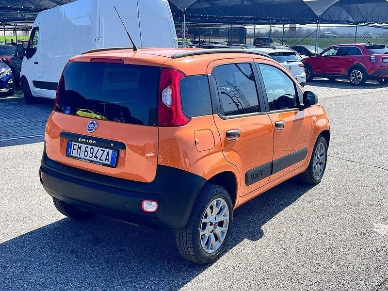 Usata Fiat Panda 4x4 Pop 80 CV (58 kW) 2017 Arancione Utilitaria