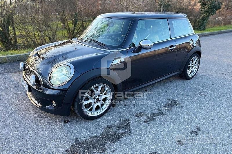 Usata Mini Cooper S 174 CV (127 kW) 2008 Verde Utilitaria