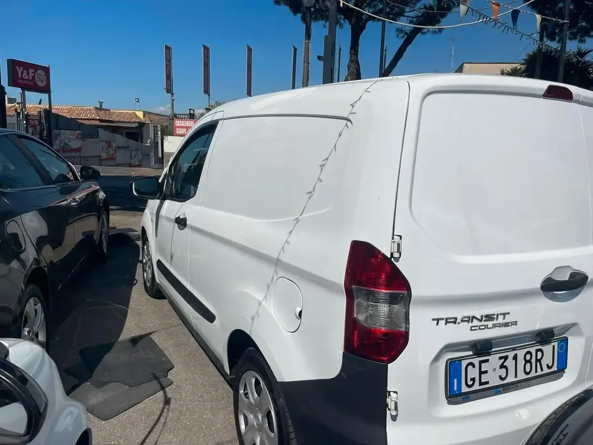 Usata Ford Transit Connect Trend 100 CV (73 kW) 2022 Bianco Monovolume