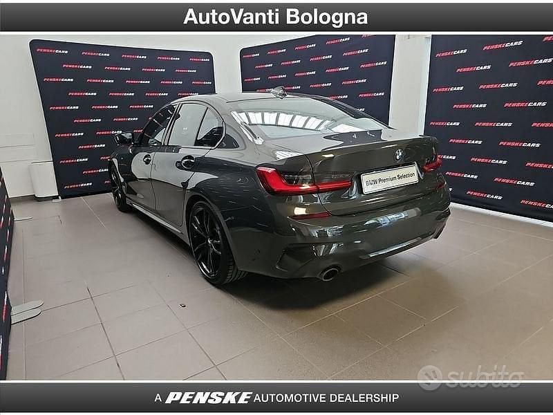 Usata BMW 330 M Sport 286 CV (210 kW) 2021 Grigio Utilitaria
