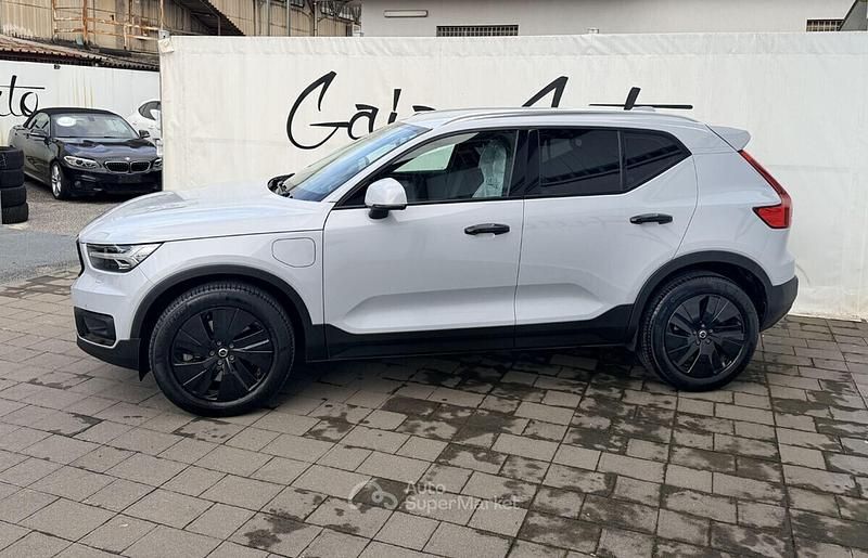 Occasion Volvo XC40 Inscription 129 ch (94 kW) 2021 Blanc SUV