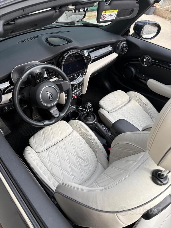 Usata Mini Cooper Cabriolet 136 CV (100 kW) 2023 Blu Cabrio