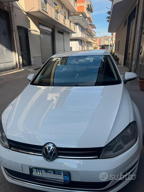 Usata VW Golf VII 110 CV (80 kW) 2015 Bianco Berlina