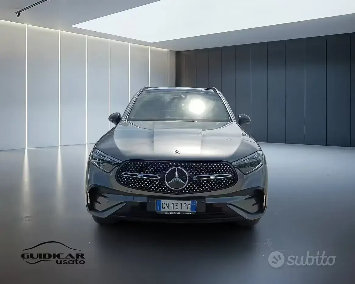 Usata Mercedes GLC300de Premium 197 CV (144 kW) 2023 Grigio SUV