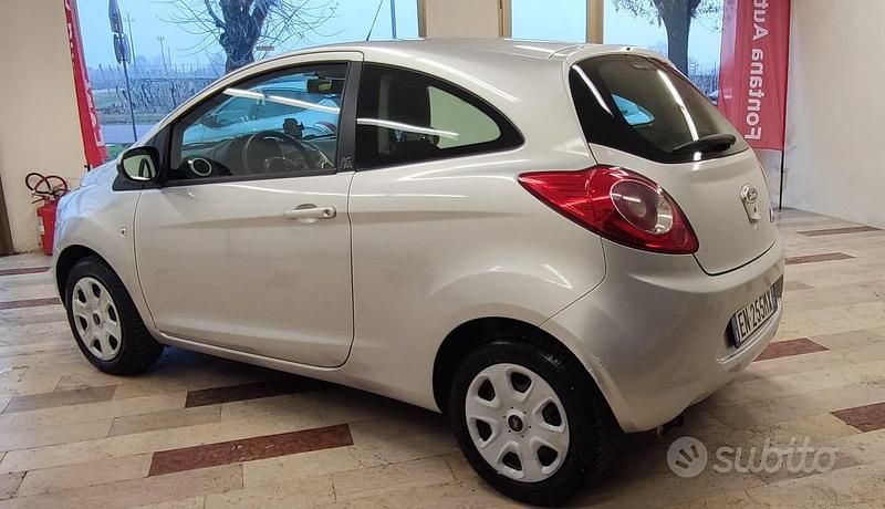 Usata Ford Ka Plus Titanium 69 CV (50 kW) 2013 Grigio Utilitaria