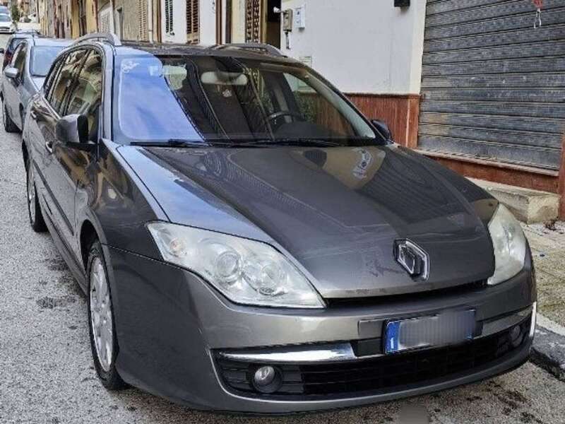 Usato 2008 Renault Laguna III 2.0 Diesel 150 CV (1.999 €)
