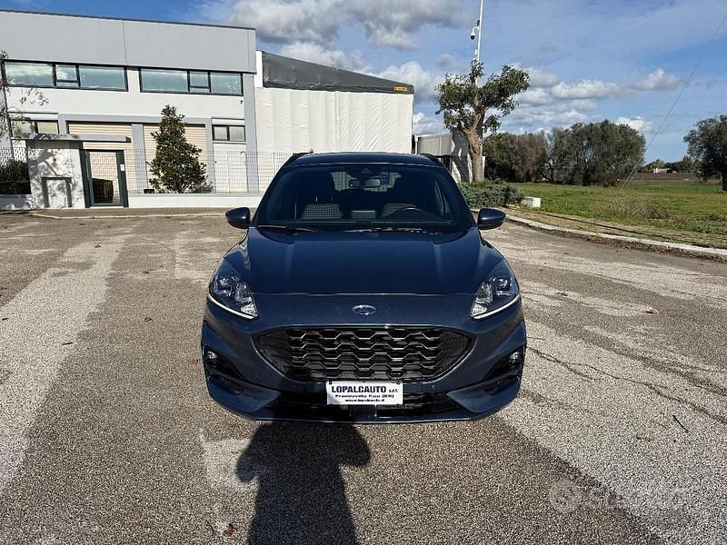 Usata Ford Kuga ST-Line 120 CV (88 kW) 2022 Blu/azzurro SUV