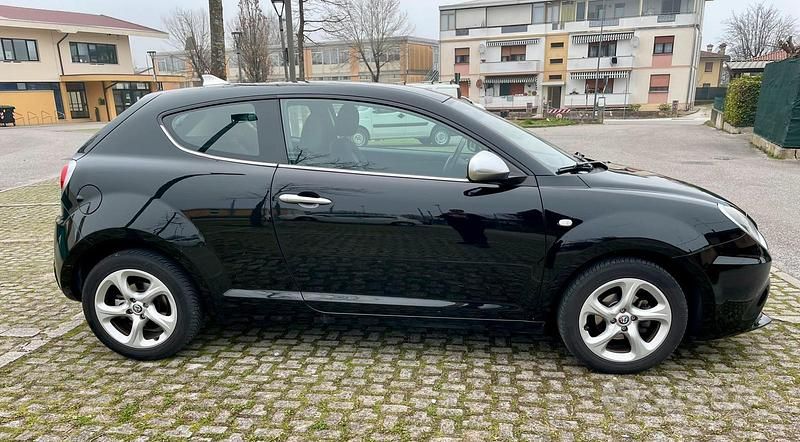 Usata Alfa Romeo MiTo Super 77 CV (56 kW) 2016 Nero Utilitaria