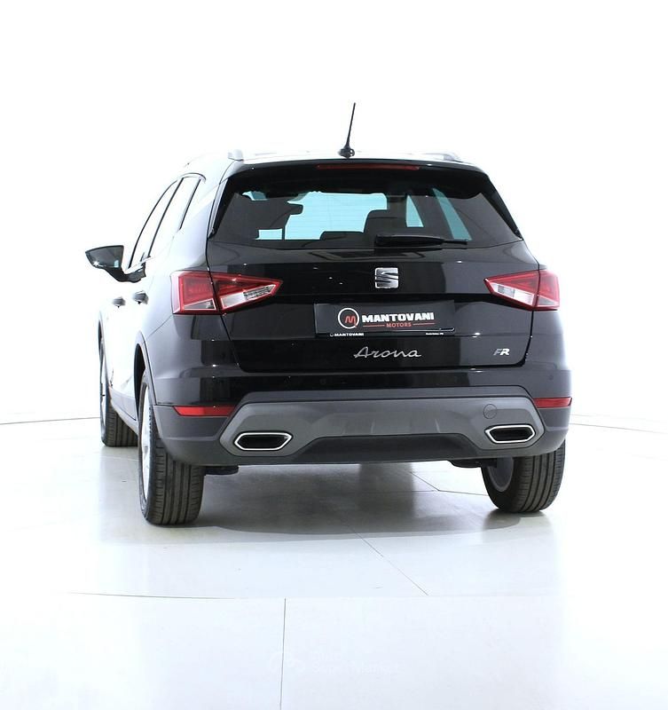 Usado Seat Arona FR 95 CV (69 kW) 2025 Negro SUV