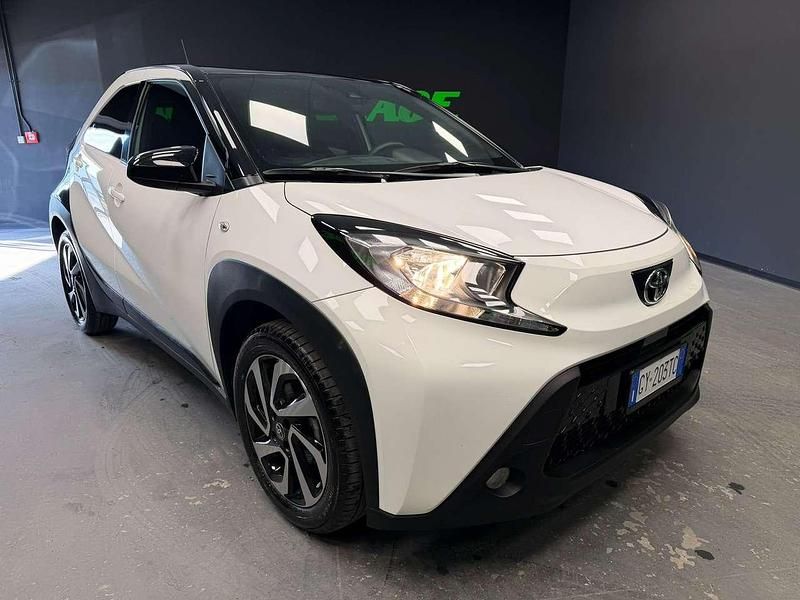 Usata Toyota Aygo X Trend 72 CV (52 kW) 2025 Bianco SUV