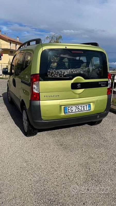 Usata Peugeot Bipper 75 CV (55 kW) 2011 Giallo Monovolume