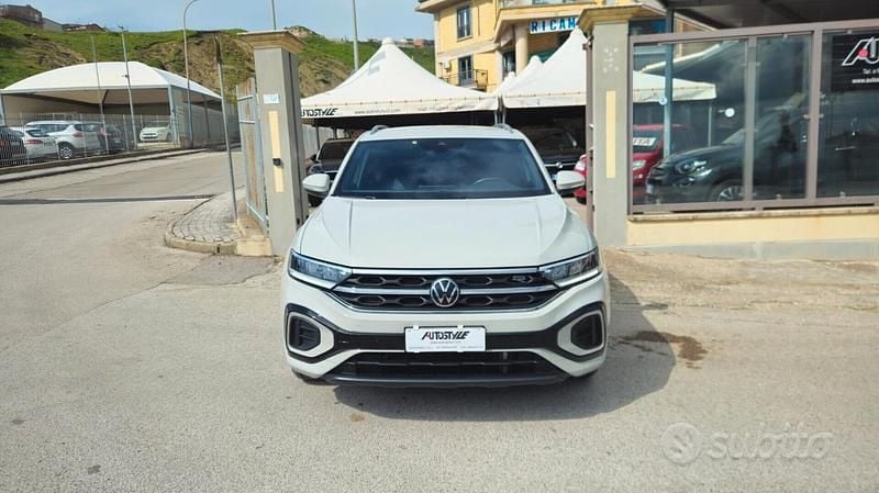 Usata VW T-Roc R-line 150 CV (110 kW) 2022 Beige SUV