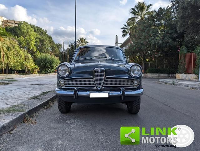Usata Alfa Romeo Giulietta Ti 75 CV (55 kW) 1962 Grigio Berlina