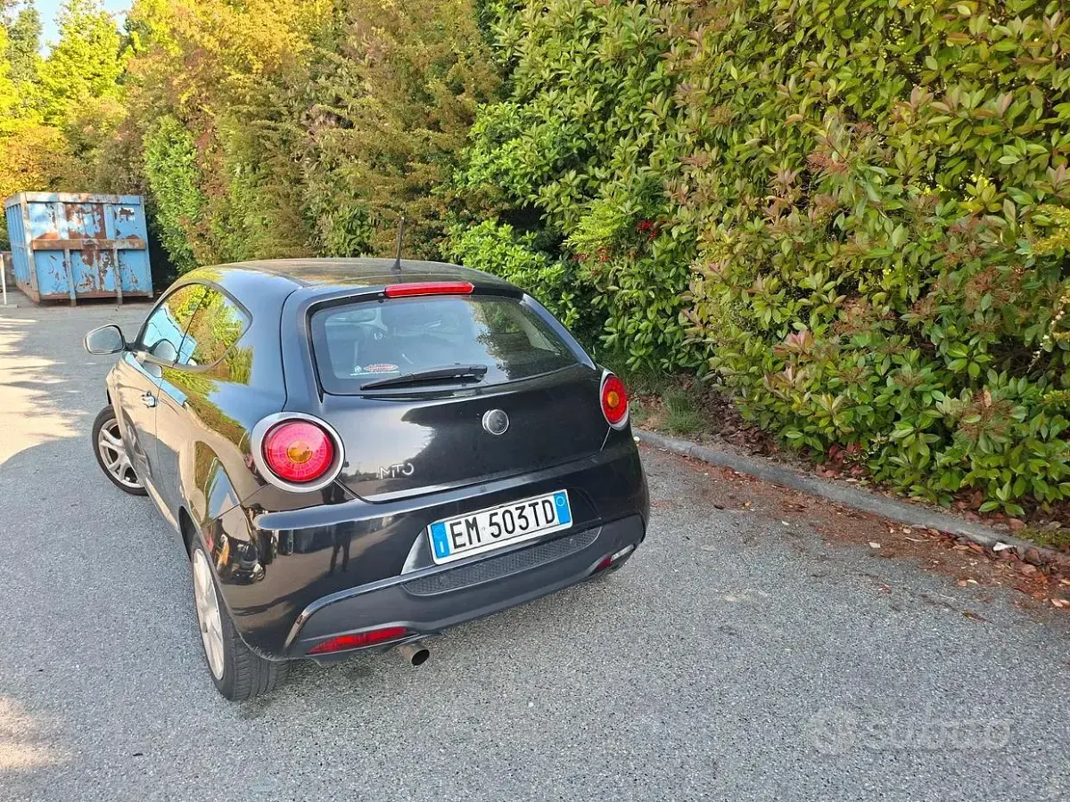 Usata Alfa Romeo MiTo 70 CV (51 kW) 2012 Nero Utilitaria