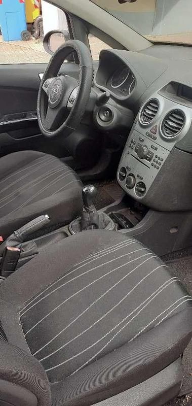 Usata Opel Corsa Cosmo 80 CV (58 kW) 2009 Grigio Utilitaria