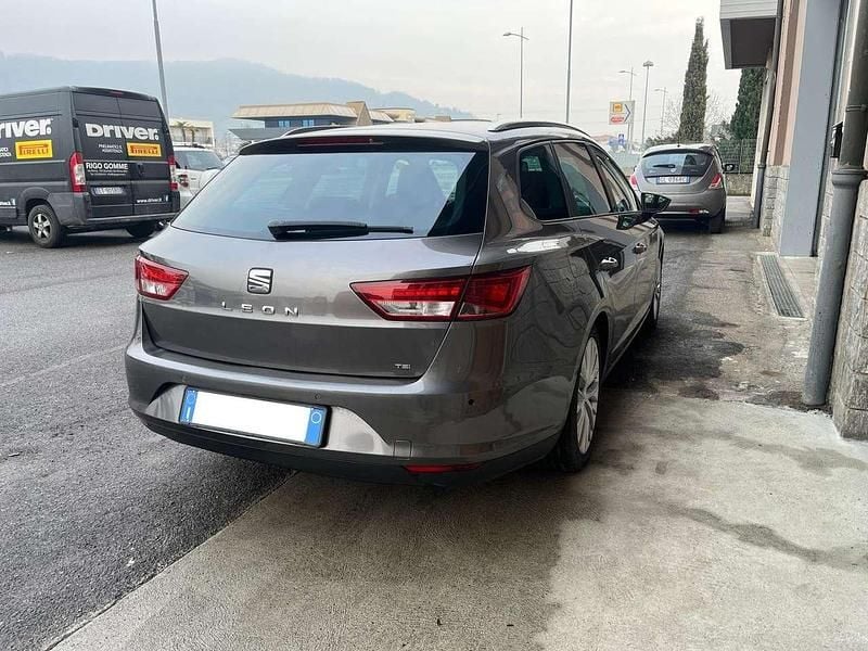 Usata Seat Leon Style 105 CV (77 kW) 2014 Grigio Berlina