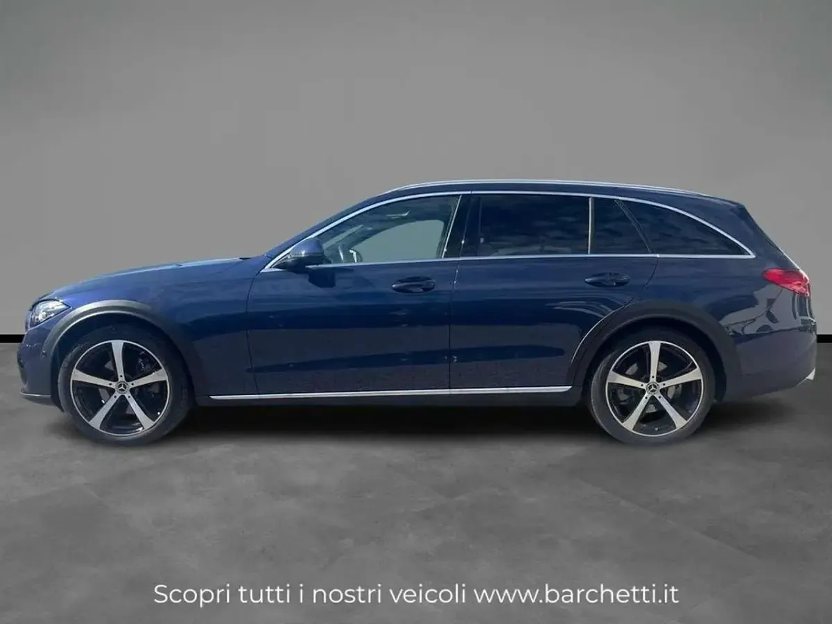 Usata Mercedes C220 Advanced 200 CV (147 kW) 2024 Blu/azzurro Station wagon