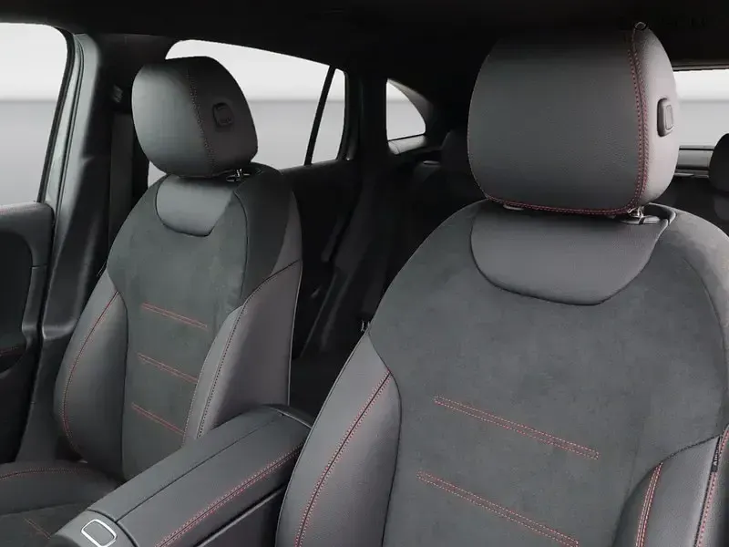 Nuova Mercedes GLA200 AMG line 150 CV (110 kW) 2026 Grigio SUV