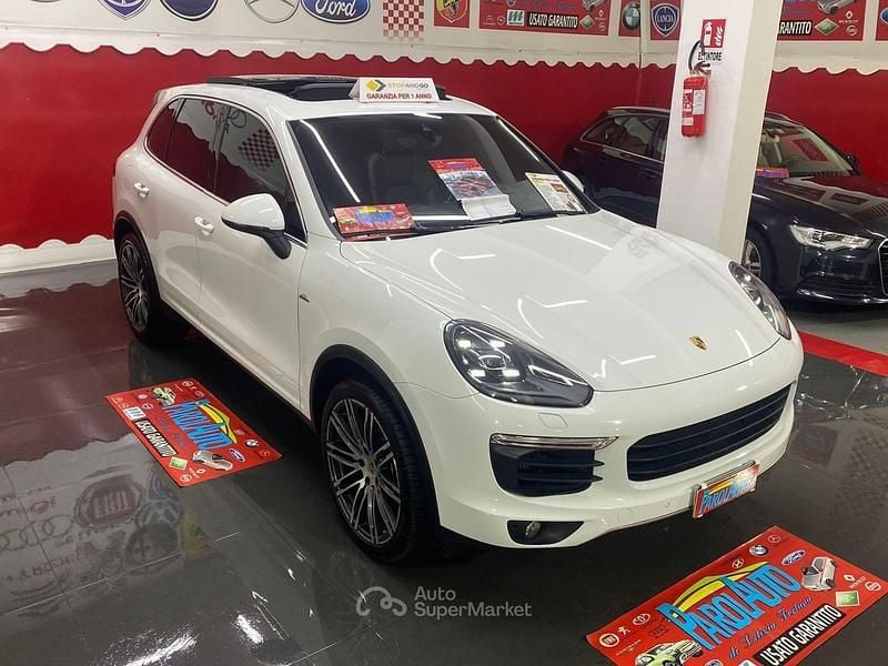 Usata Porsche Cayenne 250 CV (183 kW) 2016 Bianco SUV