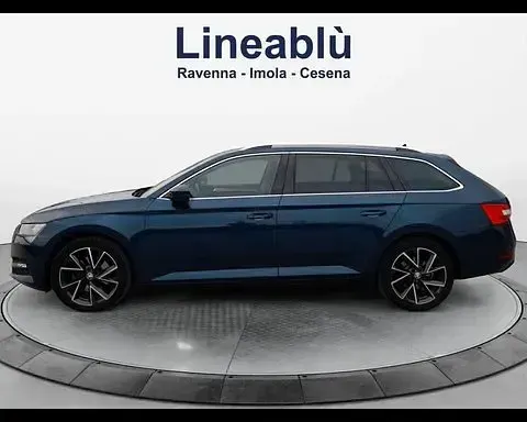 Usata Skoda Superb Executive 200 CV (147 kW) 2022 Blu/azzurro Station wagon