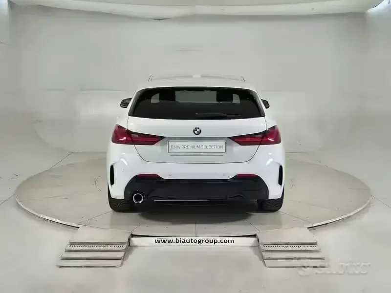 Usata BMW 116 M Sport 116 CV (85 kW) 2020 Bianco Utilitaria