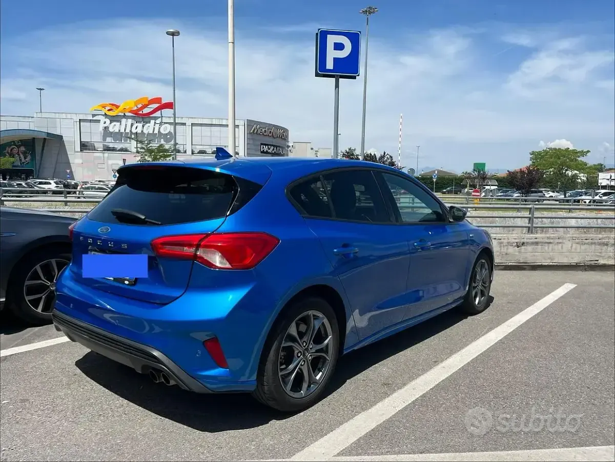 Usata Ford Focus ST-Line 150 CV (110 kW) 2019 Blu Berlina
