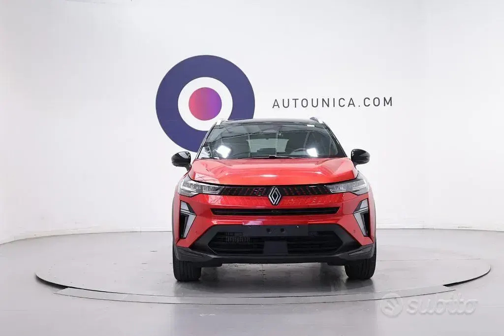 Usata Renault Captur Techno 101 CV (74 kW) 2025 Rosso SUV