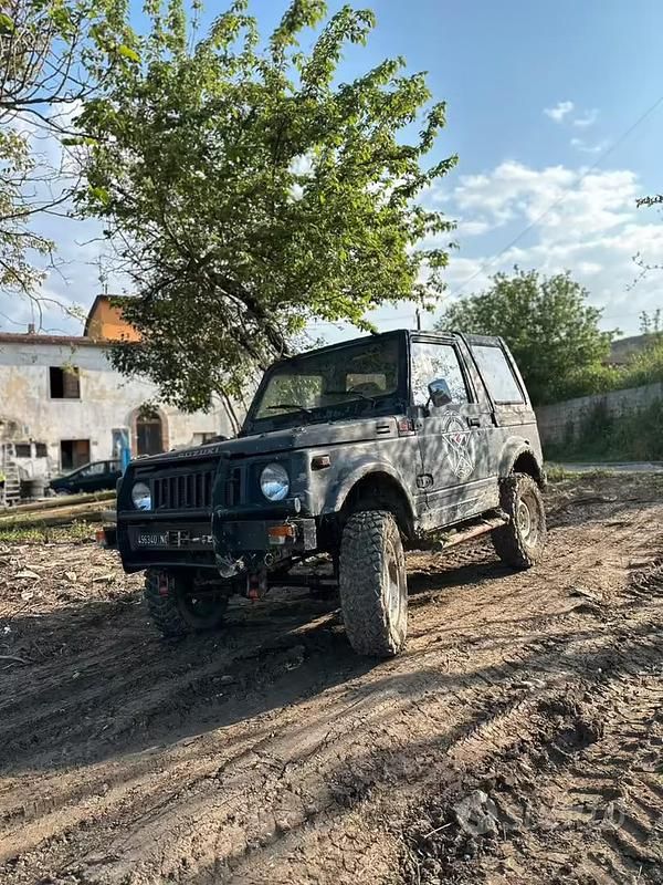 Usata Suzuki Samurai 1983 Nero SUV