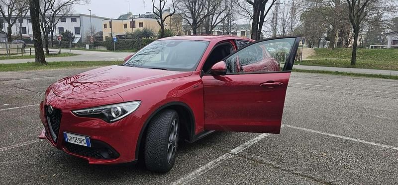 Usata Alfa Romeo Stelvio 160 CV (117 kW) 2021 SUV