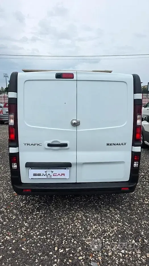 Usata Renault Trafic 145 CV (106 kW) 2017 Bianco Monovolume