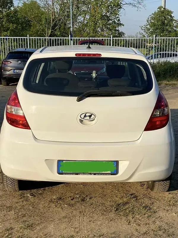 Usata Hyundai i20 Edition 75 CV (55 kW) 2011 Utilitaria