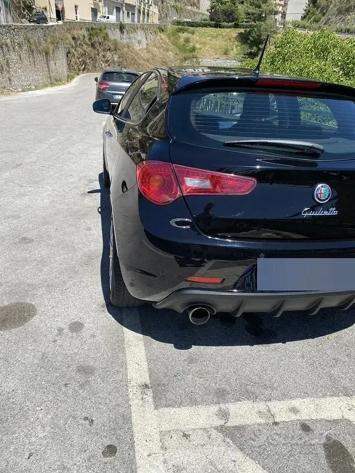 Usata Alfa Romeo Giulietta 105 CV (77 kW) 2012 Nero Utilitaria