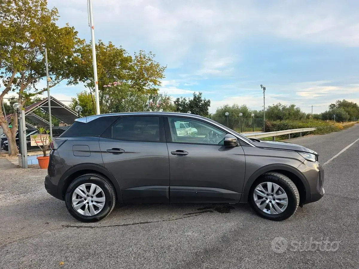 Usata Peugeot 3008 Active 131 CV (96 kW) 2021 Grigio SUV