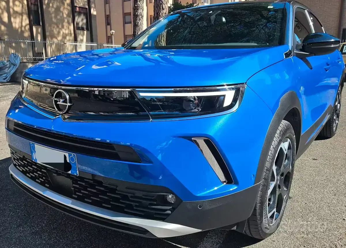 Usata Opel Mokka Ultimate 131 CV (96 kW) 2023 Bluazzurro SUV