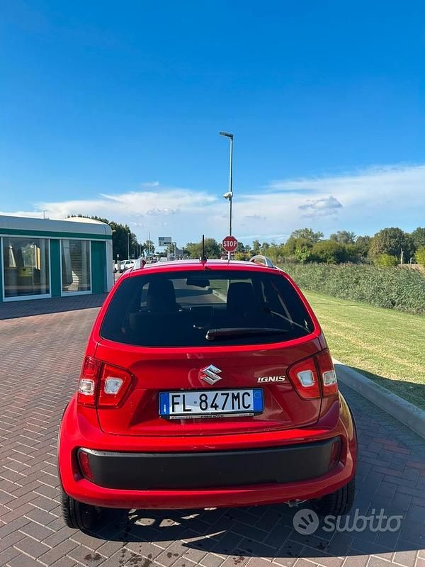 Usata Suzuki Ignis 90 CV (66 kW) 2017 Rosso Utilitaria