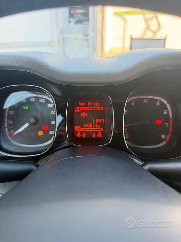 Usata Fiat Panda Pop 69 CV (50 kW) 2012 Beige Berlina