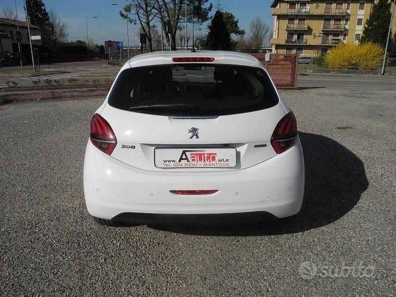 Usata Peugeot 208 75 CV (55 kW) 2016 Bianco Utilitaria